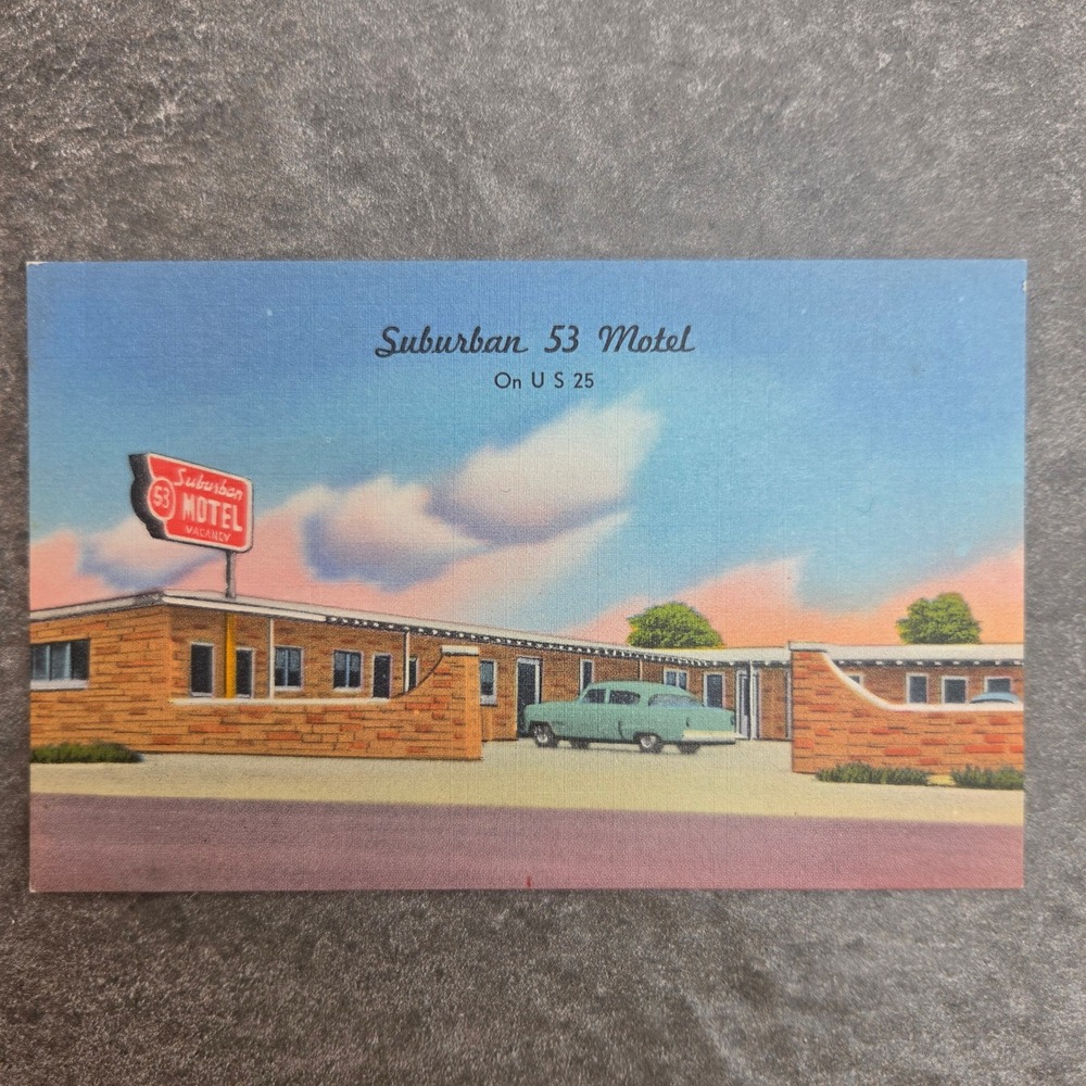 Suburban 53 Motel Wyandotte Michigan US 25 Vintage Postcard